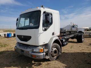 2003 Renault XXL COE S/A C+C c/w 6 Cyl Diesel, 6 Speed, 228" W/B. VIN # VG6AF06C73B650145 *Needs Repairs* *Out Of Province*