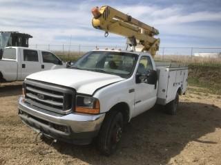 2001 Ford F450 XL 4X4 Dually Bucket/Service Truck c/w Diesel, A/T, Versalift 300LB Man Lift, 9' Fiberglass Body, Showing 396,930 KMS *Needs Repairs* *Out Of Province* VIN # 1FDXF47F21EB67684