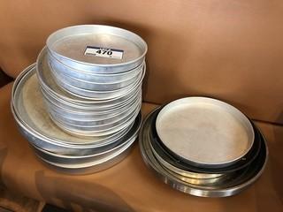 Qty Of Metal Serving Trays