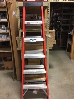 6Ft Fiberglass Step Ladder