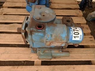 Eaton 5240-0004 Hyd. Piston Pump.