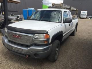 2006 GMC 2500HD Extended Cab 4X4 Pickup C/w A/T, 6.0L, Showing Approx 483,000 Kms *Contents Not Included* Unit 10. VIN 1GTHK29U26E136155. *Note: Electrical Display Malfunction*