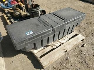 Plastic Cross-Bed Pick Up Tool Box.