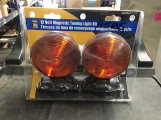 Power Fist 12 V Magnetic Towing Light.