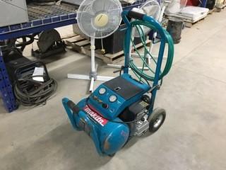 Makita Pneumatic Air Compressor 3 HP (Mac5200).