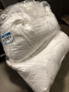 Set Of 2 Assorted King Pillows