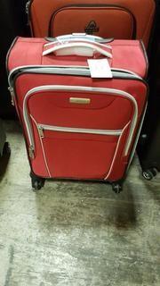 Samsonite - Red Soft Sided - 19" Carry On Luggage