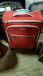 Samsonite - Red Soft Sided - 19" Carry On Luggage