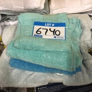 Lot Assorted Towels 