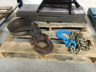 Snatch Block Wire Rope Cable Pulley c/w Chain.