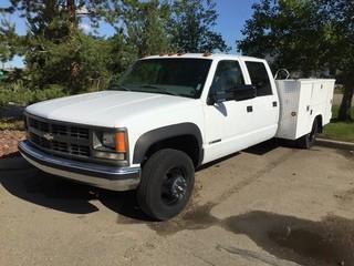 1999 Chevrolet 3500 Crew Cab 4X4 DRW Service Truck C/w 7.4L V8, A/T, 8Ft Service Body. Showing 62,905 Kms, VIN 1GBHK33J4XF000663 *LOCATED AT FRONTIER MECHANICAL*