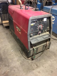 Lincoln Ranger 250 Gas Powered Arc Welder Showing 1380 Hrs. SN U1030313113 *LOCATED AT FRONTIER MECHANICAL*