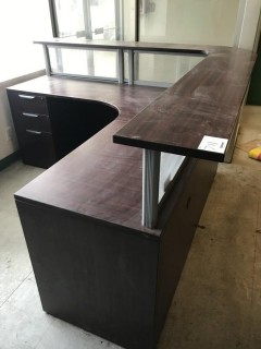 L-Shape Office Desk *LOCATED AT FRONTIER MECHANICAL*