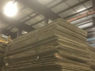 Quantity of Weyerhaeuser Edge Gold Flooring 23/32 T&G FF Edge Seal 48 X 96, 24 OC.  *LOCATED AT THE EDMONTON REGIONAL AUCTION CENTRE*