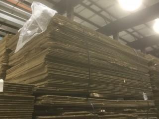 Quantity of Weyerhaeuser Edge Gold Flooring 23/32 T&G FF Edge Seal 48 X 96, 24 OC. *LOCATED AT THE EDMONTON REGIONAL AUCTION CENTRE*