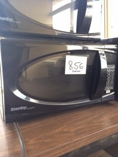 (1) Danby Microwave *LOCATED AT FRONTIER MECHANICAL*