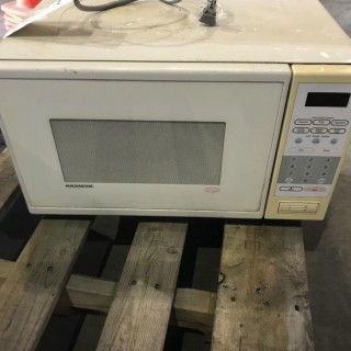 Magnasonic Microwave *LOCATED AT FRONTIER MECHANICAL*