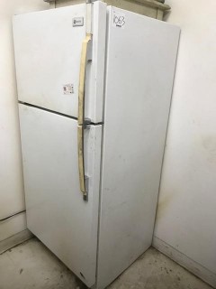 Maytag Fridge *LOCATED AT FRONTIER MECHANICAL*