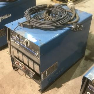 Miller Dimension 652 CC/CV DC Welding Power Source C/w Remote. SN LH170488C