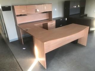 Wood U-Shape Office Desk and Hutch