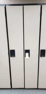 (1) Bank Of Lockers 2-Doors
