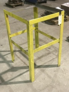 Metal Shop Stand